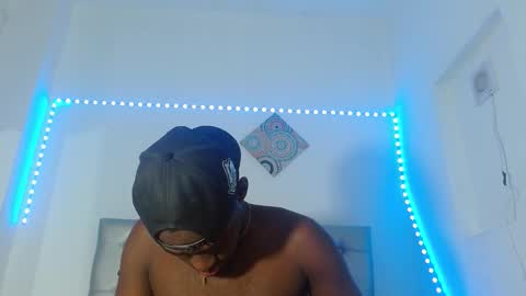 Snapshot of bbc_stallionn chatting on November 20, 7:02 pm Andrew online show from November 20, 7:02 pm