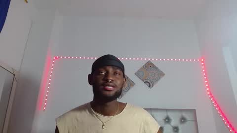 Snapshot of bbc_stallionn chatting on December 2, 7:09 pm Andrew online show from December 2, 7:09 pm