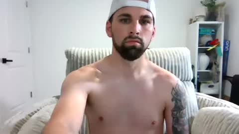 Snapshot of bbrandon21 chatting on July 23, 1:53 pm bbrandon21 online show from July 23, 1:53 pm