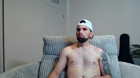 Snapshot of bbrandon21 chatting on July 31, 5:23 pm bbrandon21 online show from July 31, 5:23 pm