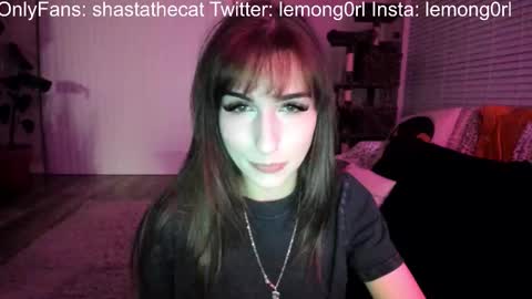 Snapshot of bbshasta chatting on November 20, 9:20 am Shasta online show from November 20, 9:20 am