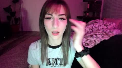 Snapshot of bbshasta chatting on March 16, 5:44 am Shasta online show from March 16, 5:44 am