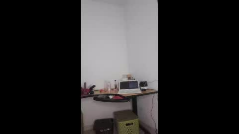 Snapshot of bbw_cindy11 chatting on April 24, 8:44 pm Cindy online show from April 24, 8:44 pm