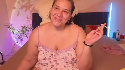 Snapshot of bbw_goddes chatting on July 17, 10:22 am Love online show from July 17, 10:22 am