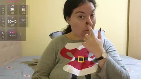 Emma online show from February 15, 6:33 pm