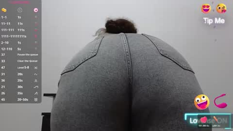 Emma online show from December 5, 9:29 am