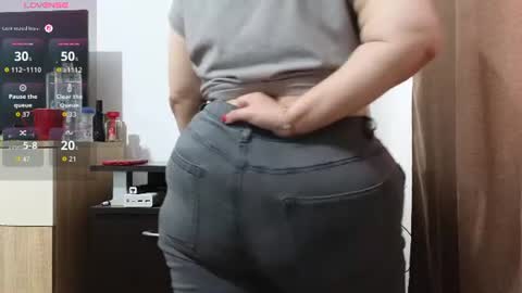 Snapshot of bbw_milf_4u chatting on July 28, 10:21 am Emma online show from July 28, 10:21 am
