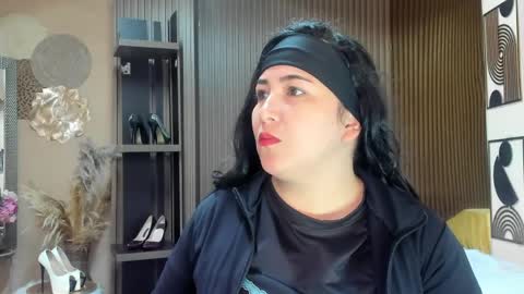Snapshot of bbwluxurymuse chatting on May 22, 11:38 am bbwluxurymuse online show from May 22, 11:38 am