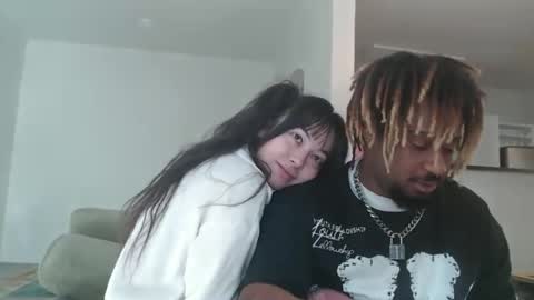 Snapshot of bby_julesss chatting on December 15, 2:43 pm bby_julesss online show from December 15, 2:43 pm