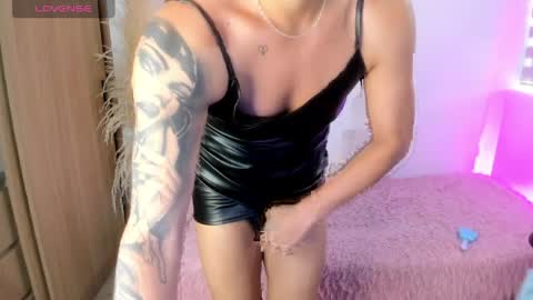 Cami online show from April 4, 3:20 pm