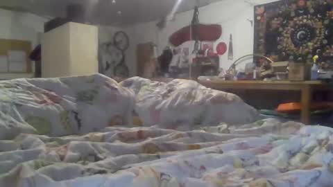 Snapshot of bdeunltd chatting on April 17, 6:49 am bdeunltd online show from April 17, 6:49 am