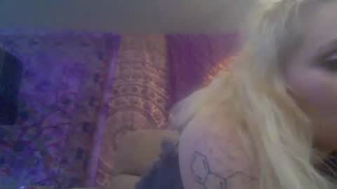 Snapshot of bdeunltd chatting on May 17, 8:12 am bdeunltd online show from May 17, 8:12 am