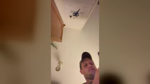 Snapshot of bdn9222 chatting on August 9, 3:19 am bdn9222 online show from August 9, 3:19 am