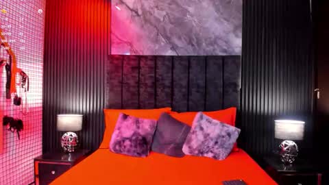 Danna  online show from March 8, 2:04 am