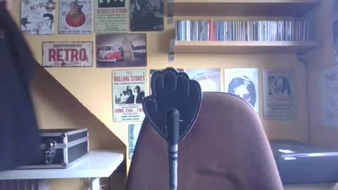 Snapshot of bdsmformistress chatting on April 12, 12:43 pm bdsmformistress online show from April 12, 12:43 pm