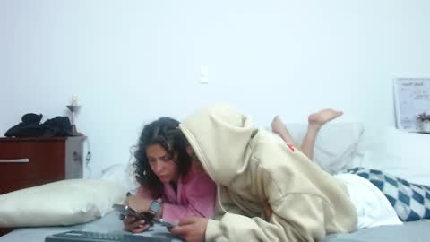 Snapshot of be_sinners chatting on October 12, 5:06 am Sara Juan online show from October 12, 5:06 am