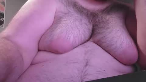 Snapshot of bear_man_oi chatting on October 19, 3:34 pm bear_man_oi online show from October 19, 3:34 pm