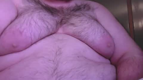 Snapshot of bear_man_oi chatting on March 12, 3:18 pm bear_man_oi online show from March 12, 3:18 pm