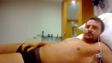 Snapshot of bearboudior chatting on October 10, 2:38 pm bearboudior online show from October 10, 2:38 pm