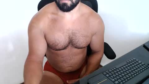 Beard Guy online show from November 12, 4:40 pm