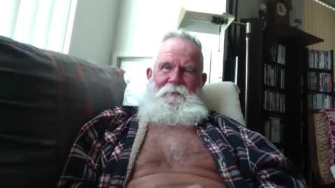 beardbushy online show from September 19, 5:02 pm