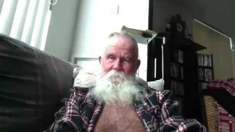 Snapshot of beardbushy chatting on January 18, 7:39 pm beardbushy online show from January 18, 7:39 pm