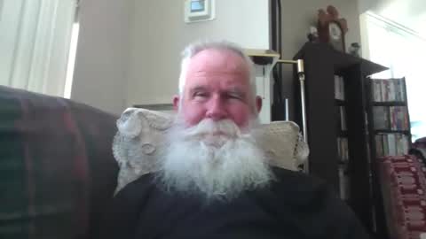 Snapshot of beardbushy chatting on February 8, 6:33 pm beardbushy online show from February 8, 6:33 pm