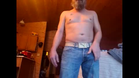 Snapshot of bearded_woodsman chatting on January 23, 4:37 pm bearded_woodsman online show from January 23, 4:37 pm