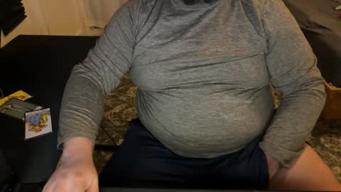 Snapshot of beardudeguy chatting on April 3, 1:25 am beardudeguy online show from April 3, 1:25 am