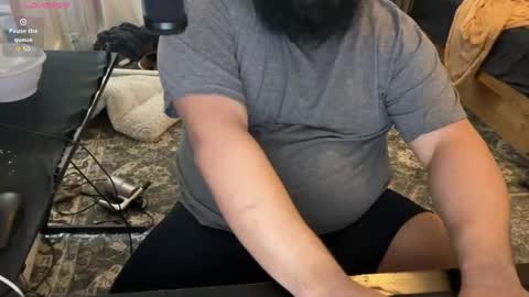 Snapshot of beardudeguy chatting on May 4, 5:31 pm beardudeguy online show from May 4, 5:31 pm
