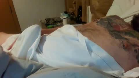 Snapshot of bearlylost chatting on February 11, 4:28 am Justforfun online show from February 11, 4:28 am