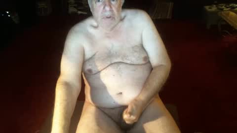 Snapshot of bearmantitsx chatting on March 5, 6:33 am Please suck my nipples and cam with me now to a hot orgasm together on cam online show from March 5, 6:33 am