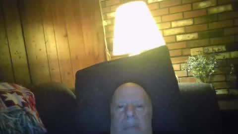 Snapshot of bearmantitsx chatting on November 14, 6:17 pm Please suck my nipples and cam with me now to a hot orgasm together on cam online show from November 14, 6:17 pm