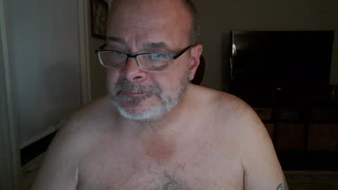Bears Papa Papi online show from January 6, 9:08 am