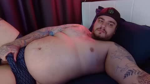 Snapshot of bearway30 chatting on January 24, 5:42 am Bearway31 online show from January 24, 5:42 am