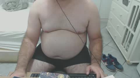 Snapshot of beastbearmg chatting on September 30, 1:10 am beastbearmg online show from September 30, 1:10 am