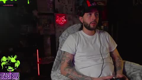 Snapshot of beastbxy chatting on February 27, 6:07 am beast bxy online show from February 27, 6:07 am