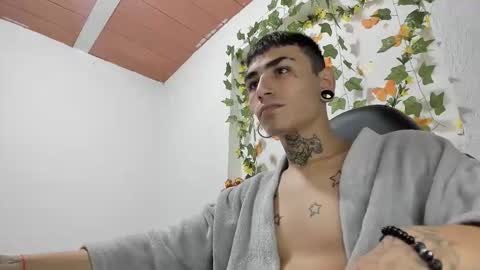 Snapshot of beatandtalk chatting on November 18, 2:10 pm beatandtalk online show from November 18, 2:10 pm