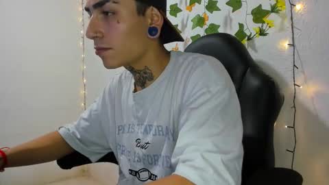 Snapshot of beatandtalk chatting on November 28, 8:17 am beatandtalk online show from November 28, 8:17 am