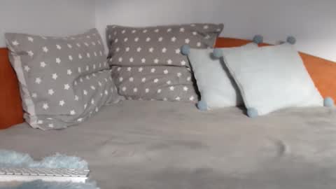 Snapshot of beatrice26 chatting on March 20, 3:17 pm beatrice26 online show from March 20, 3:17 pm