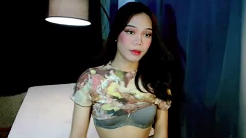 Snapshot of beatrice_luna chatting on July 15, 2:55 pm beatrice_luna online show from July 15, 2:55 pm