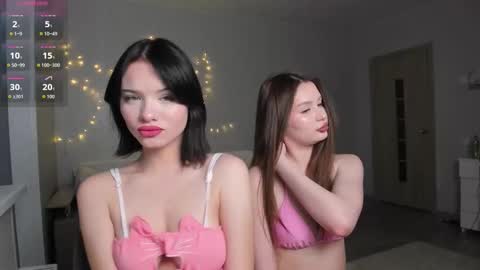 Snapshot of beatricemoonlight chatting on December 4, 11:19 am My name is Beatrice Like my broadcast pls 3 online show from December 4, 11:19 am