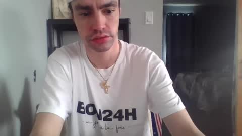 Snapshot of beaulieu2027 chatting on May 25, 7:31 pm beaulieu2027 online show from May 25, 7:31 pm