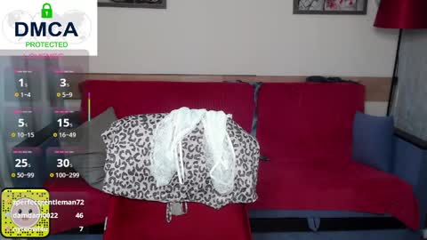 Snapshot of beautiful_lina7 chatting on May 6, 6:41 am your Lana online show from May 6, 6:41 am