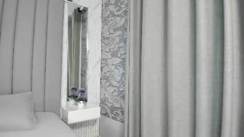 Snapshot of beautifulgirl4u_ chatting on June 29, 11:16 pm online show from June 29, 11:16 pm