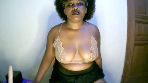 beautifulpeach2 online show from January 25, 9:46 pm