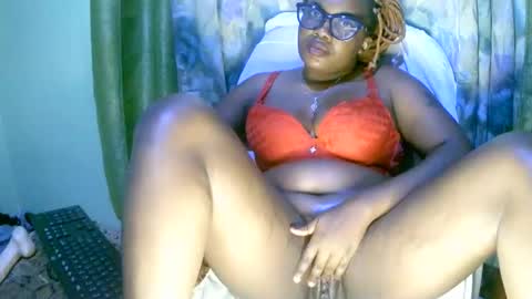 beautifulpeach2 online show from February 14, 4:04 am