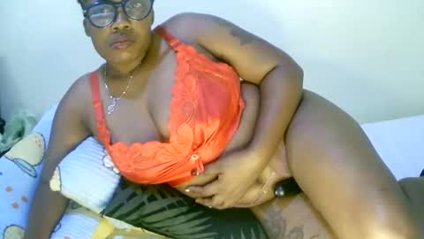 beautifulpeach2 online show from February 27, 7:55 am