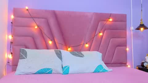 Shalom  online show from November 18, 8:02 pm