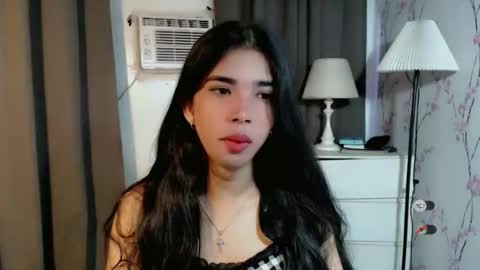 TRIXIE online show from March 3, 2:07 am